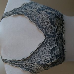 Felina gray and white lace bralette sz S